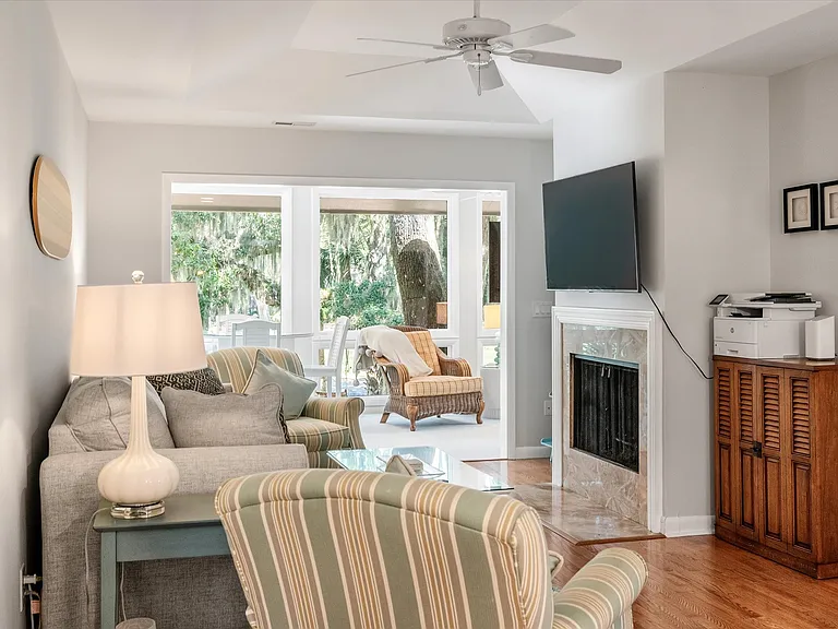 1136 Summerwind Ln — Photo 42