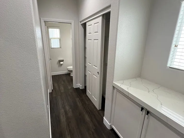 9401 Yellowshale St — Photo 10