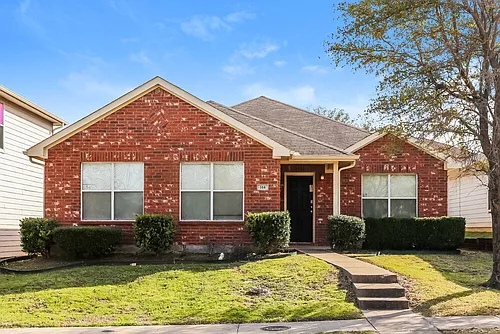 144 Triumph Rd Photo 1