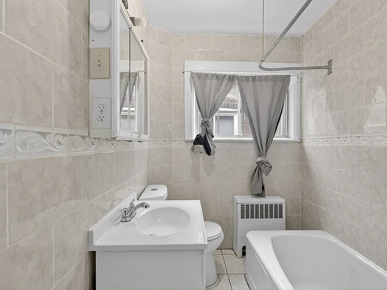 5726 Jackson St #1 — Photo 6