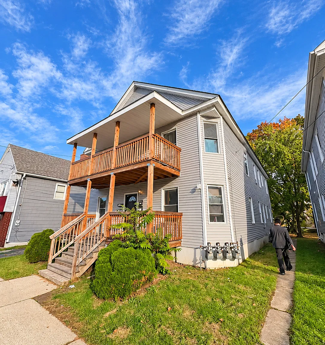 2 bed, 850 sqft, $1,700 — Photo 3
