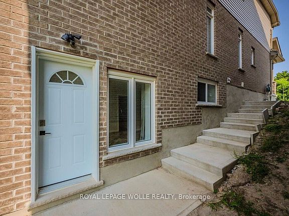 2nd image of 277 Dewdrop Cres