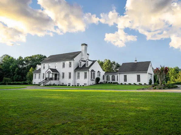 4241 Nopone Rd, Gainesville, GA 30506