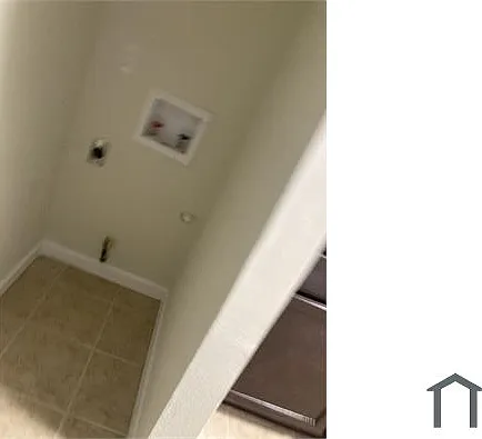 2401 Abernathy St #B — Photo 6