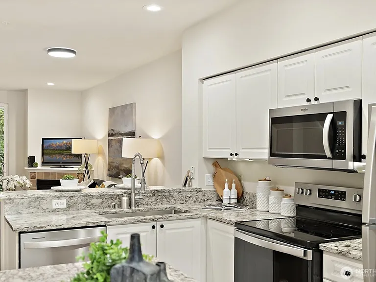 16125 Juanita Woodinville Way NE — Photo 15