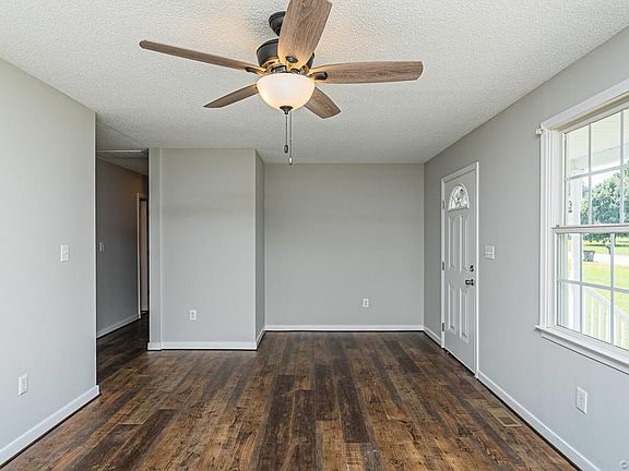5th image of 23111 Pheasant Ct