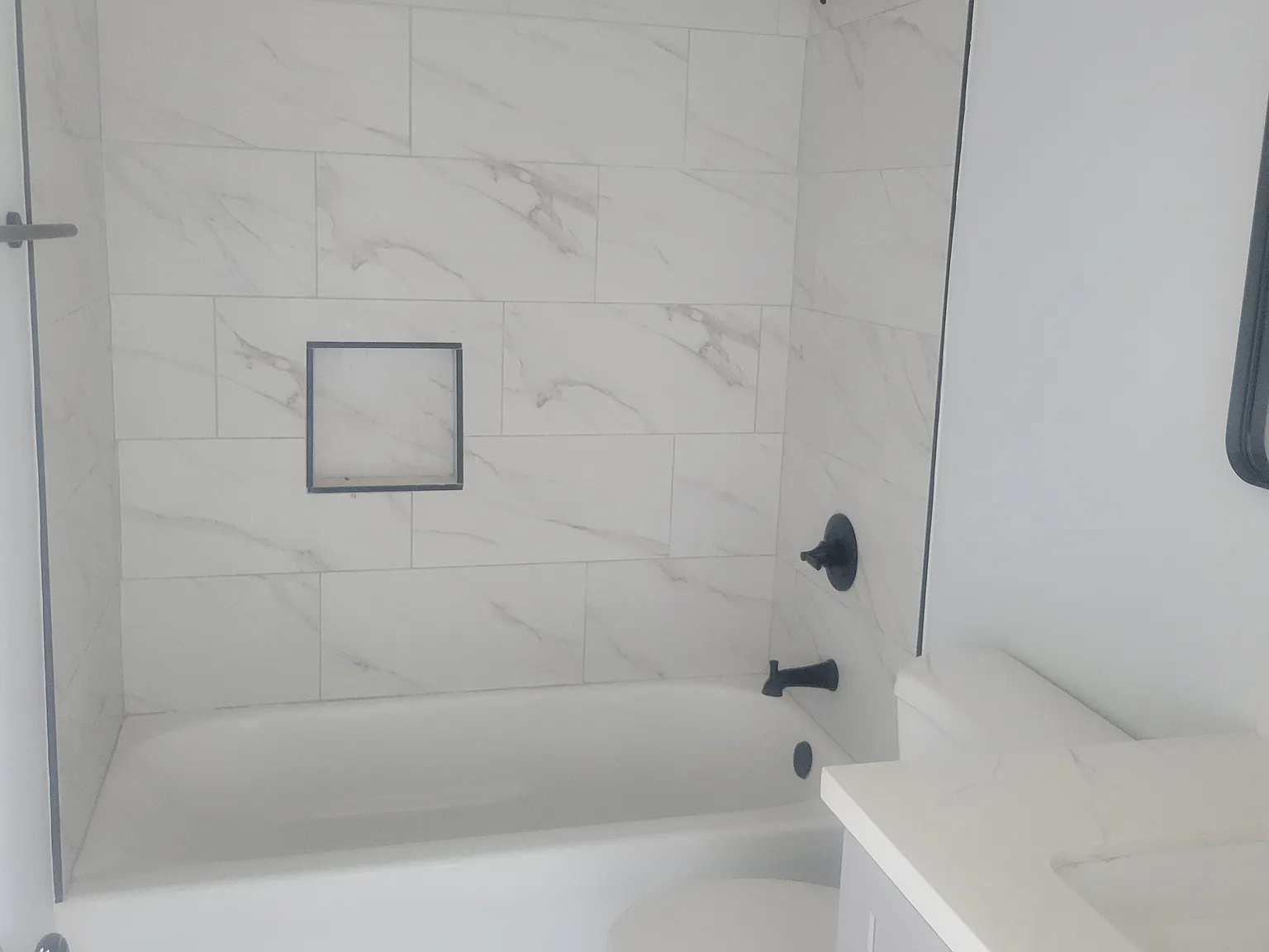 2532 Hauser Blvd — Photo 3