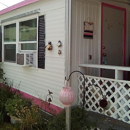 2nd image of 9518 E 4th Ave Trailer 74
