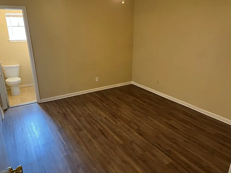 3161 Glenda Ave #204 — Photo 9