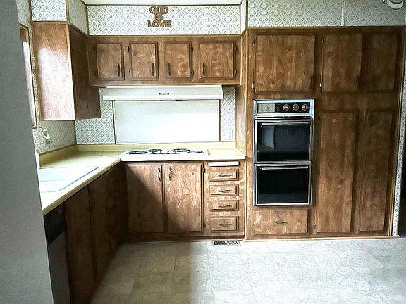 5th image of 400 Hiram Page Rd #100