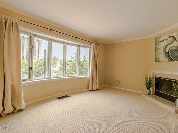 5th image of 640 S 2nd St #B7