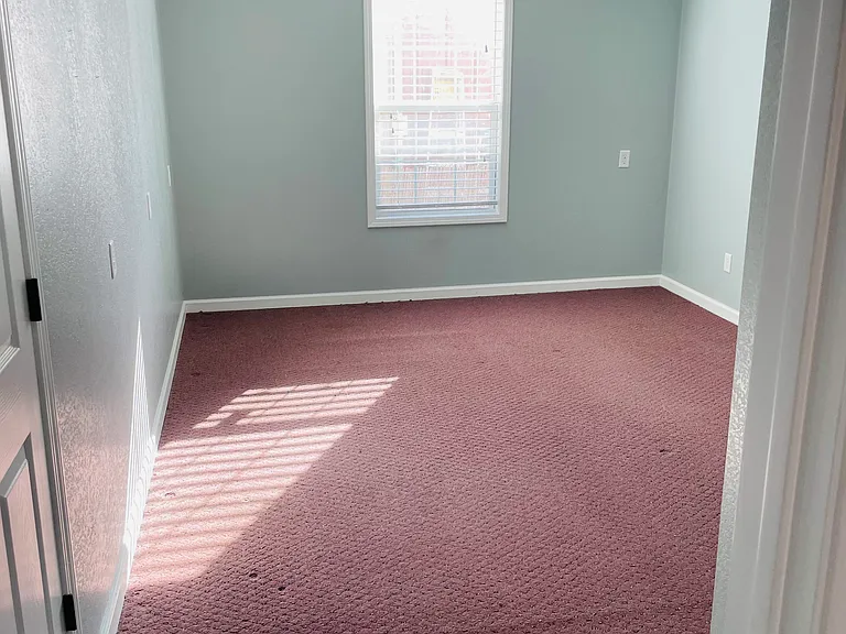 306 S Davis St — Photo 20