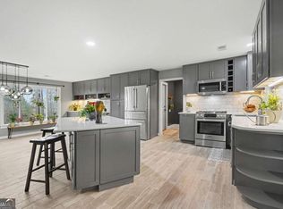 231 Breeze Hill Ln, Canton, GA 30114