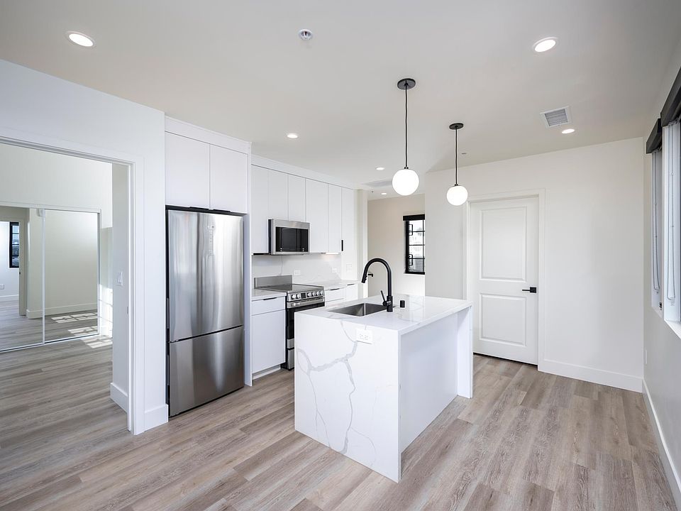 TRU Bankers Hill - 2001 4th Ave San Diego CA | Zillow