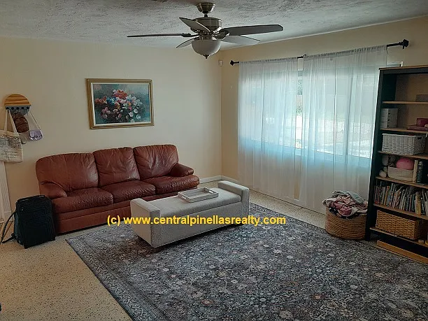 2643 Morningside Dr — Photo 4