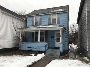 415 S 9th St, Escanaba, MI 49829