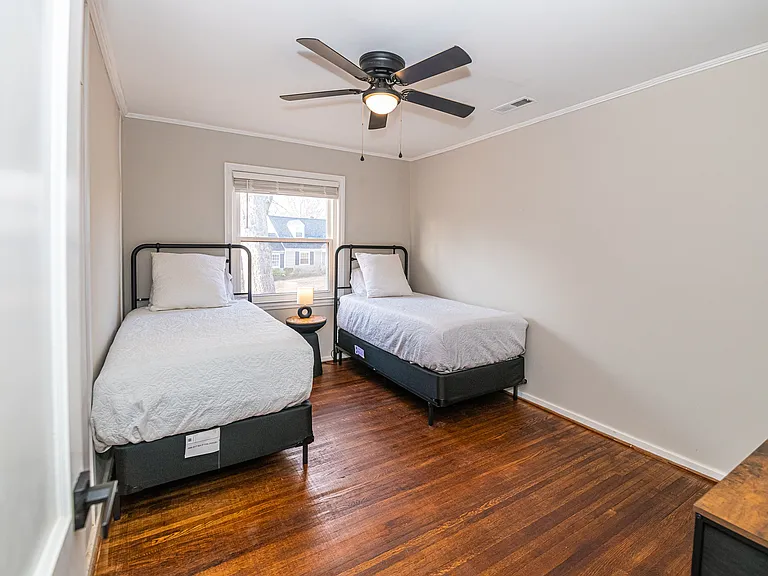 2606 Philip St — Photo 25