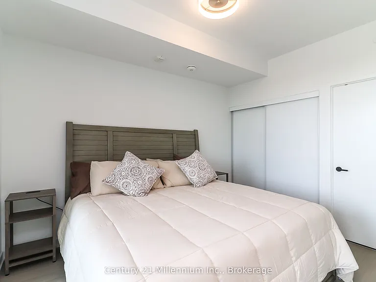 31 Huron St #511 — Photo 17