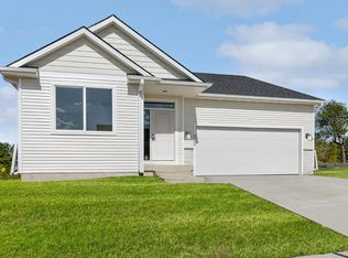 610 NE 57th St, Ankeny, IA 50021