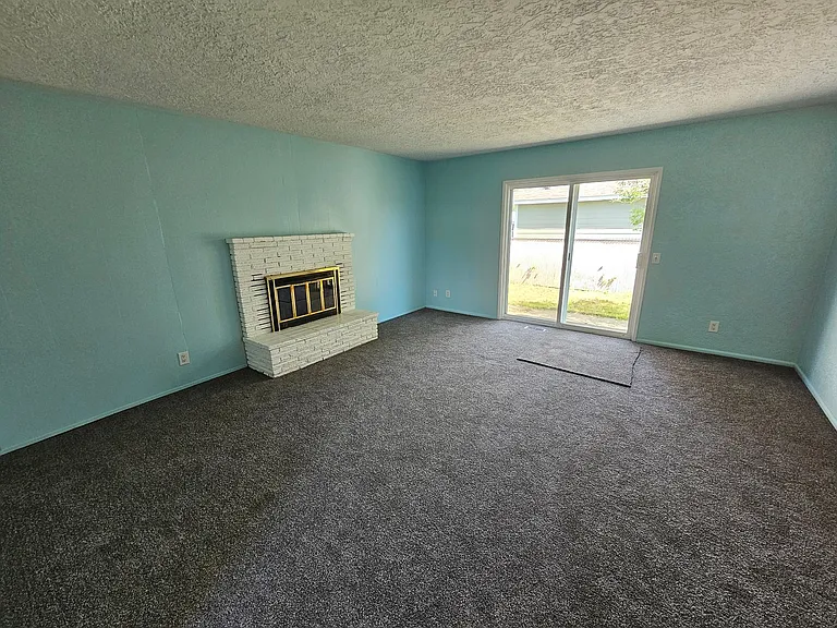 407 G Ave — Photo 7