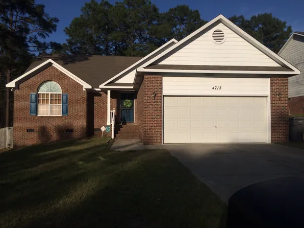 4713 Miranda Dr, Hope Mills, NC 28348