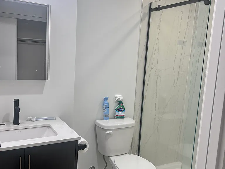 177 Armstrong St #304 — Photo 33