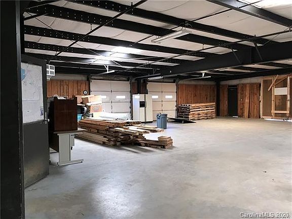 4th image of 109 Florence St #20