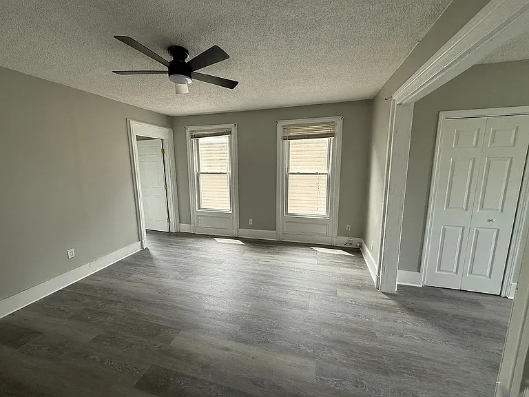 180 Portsea St #1 — Photo 13