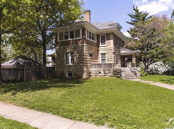 845 Missouri Lawrence, KS listing photo #3