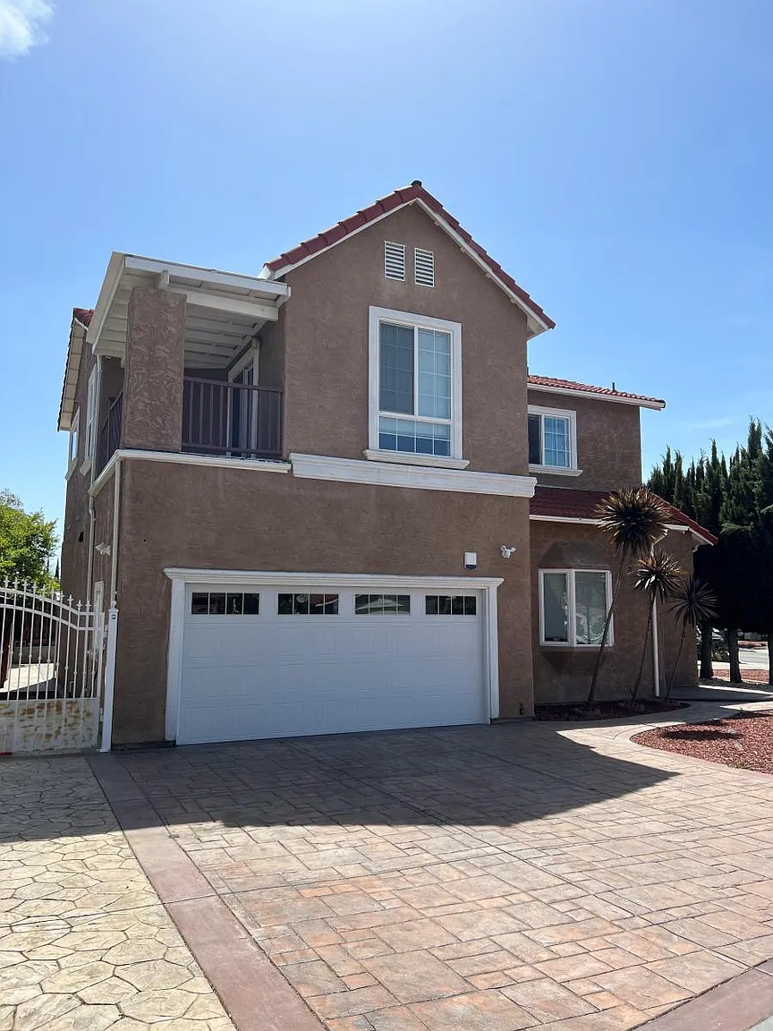 3116 Whitesand Dr photo 1