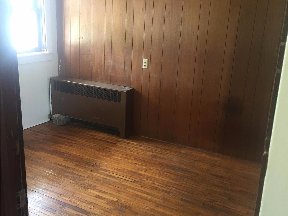 2nd image of 24249 Lincoln Hwy APT 14