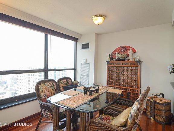 5th image of 405 N Wabash Ave Unit 4404