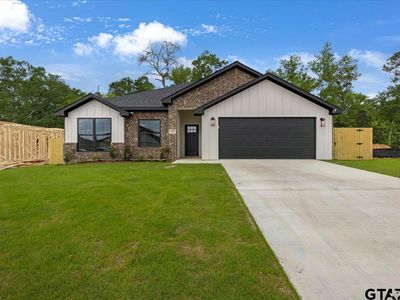 16226 Crossing Cir, Lindale, TX, 75771