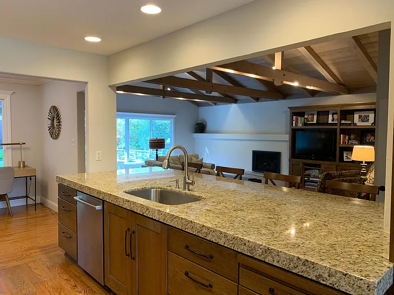 693 Glen Rd — Photo 8