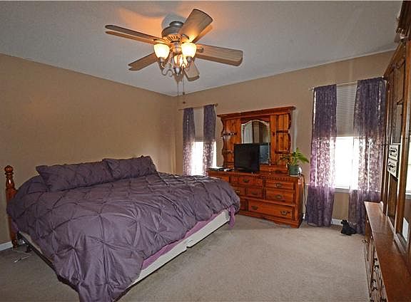 3rd image of 760 Hogan Dr