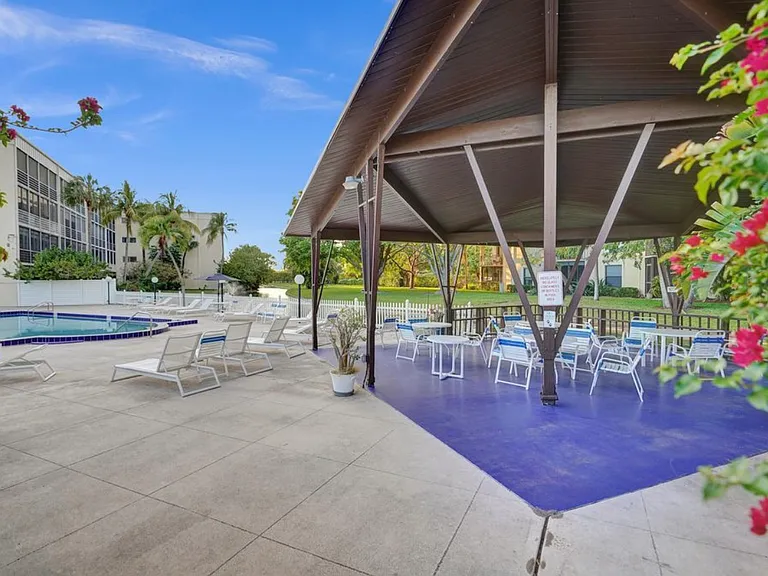 300 Waterway Dr S #205 — Photo 16