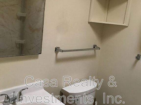 3rd image of 2132 Roosevelt Ave Unit 2-7