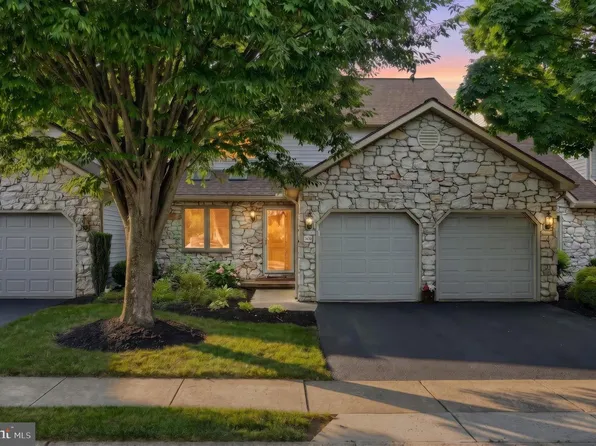 2632 Fairway Dr #2632, York, PA 17402