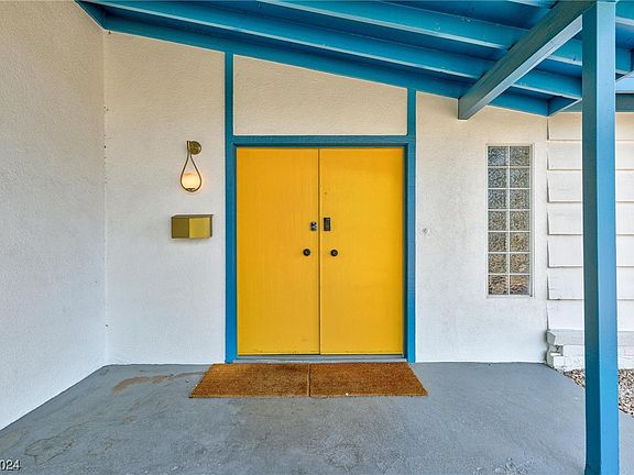 2nd image of 1715 Silver Mesa Way
