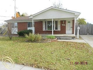 3rd image of 15041 Westlake St