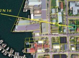 402 N 1st St, Petersburg, AK 99833