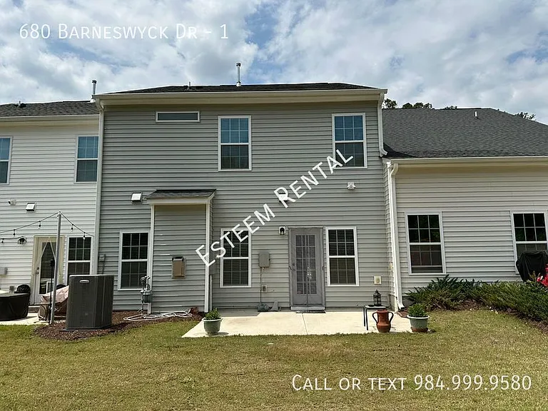 680 Barneswyck Dr #1 — Photo 31