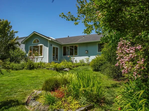 1140 Silverado Ave, McKinleyville, CA 95519
