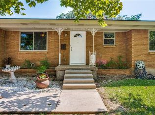 613 Clebud Dr, Euless, TX 76040