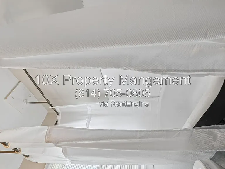 132 S Richardson Ave — Photo 19