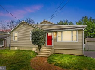 985 Oakland Ave, Langhorne, PA 19047