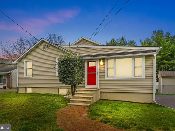 985 Oakland Ave, Langhorne, PA 19047