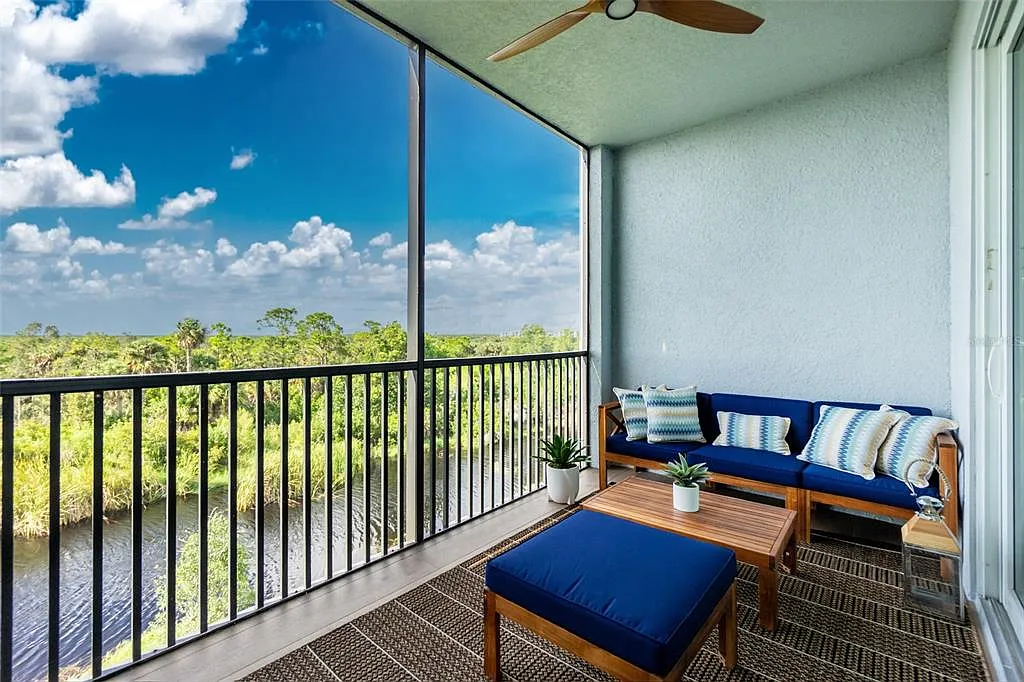 2 bed, 2.0 bath, 1120 sqft, $4,000 — Photo 1