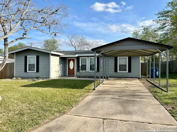 1502 E Bowie, Beeville 78102
