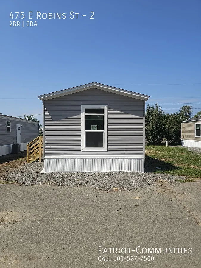 Building Photo - 475 E Robins St #2